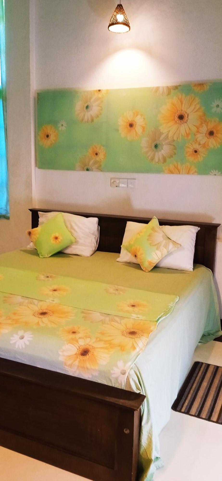 Nilas Guesthouse ヒッカドゥワ エクステリア 写真