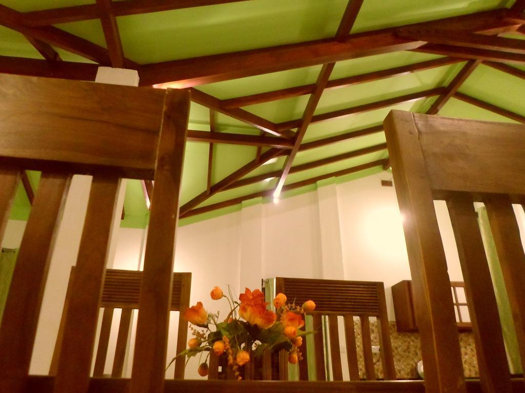 Nilas Guesthouse ヒッカドゥワ 部屋 写真