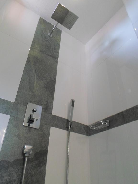 Nilas Guesthouse ヒッカドゥワ 部屋 写真